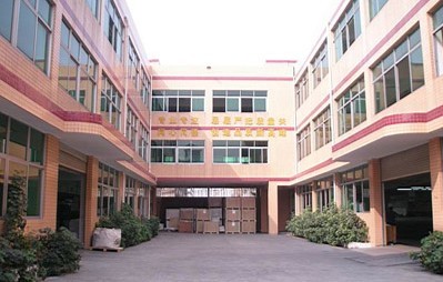 專業為客戶提供脫模、防銹、清洗、潤滑等注塑(壓鑄)模具護理潤滑產品技術解決方案的優質服務商 。環保型產品:塑膠脫模劑、工模防銹劑、模具清洗劑、模具防銹劑、頂針,工廠,廠商-東莞市龍翔模具潤滑油